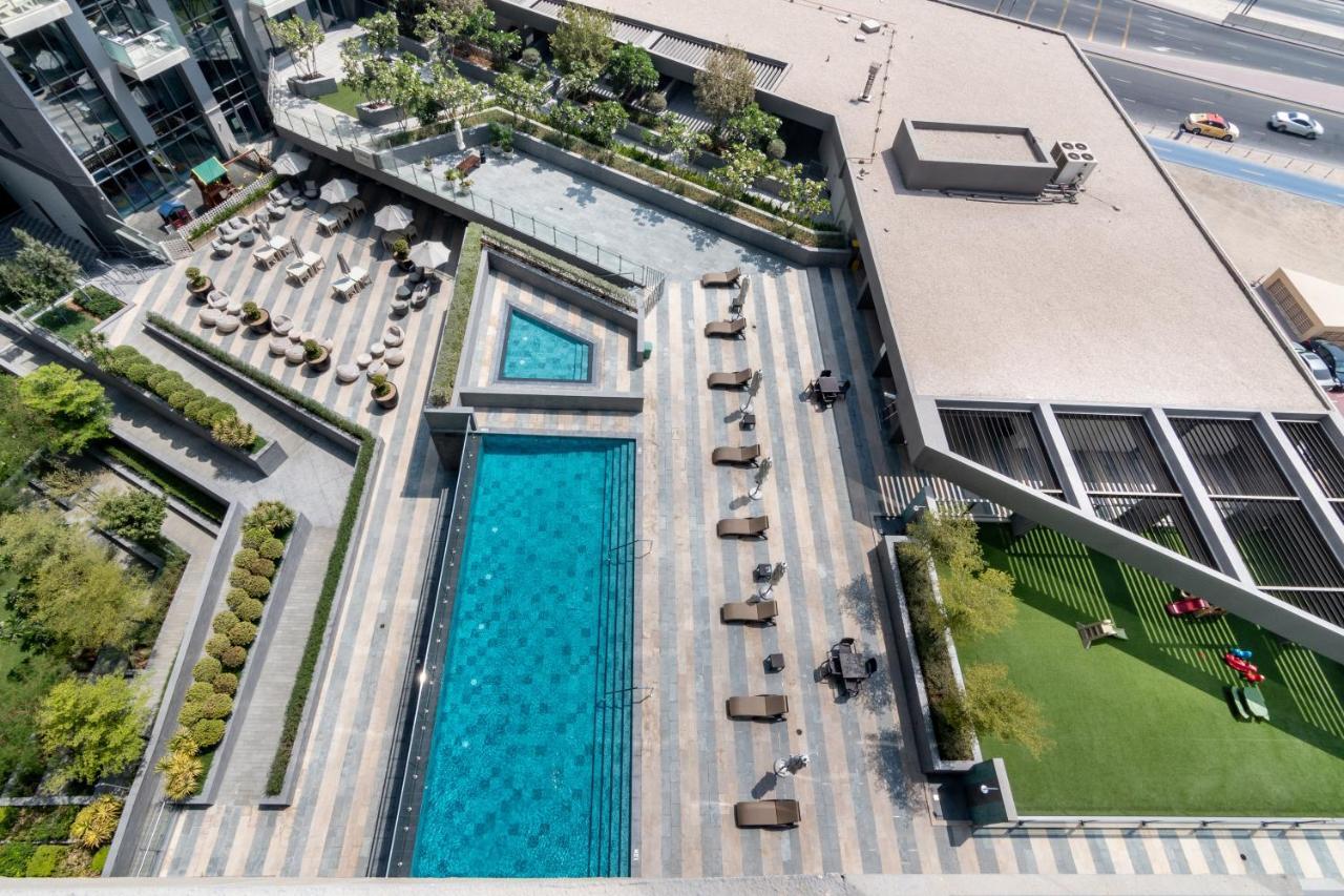 Eden'S Homes & Villas - Millennium Atria Residences Dubái Exterior foto